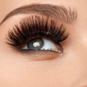 RED JE MASCARA. Hoe maak je het langer houdbaar en hoe reanimeer je uitgedroogde mascara?